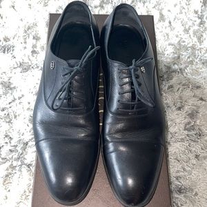 Authentic Gucci Men’s Lace Up Shoe- Size 11.5